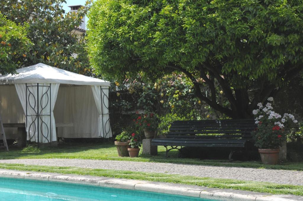 ホテルCasa Do Pinheiro - Turismo De Habitacao ポンテ・デ・リマ エクステリア 写真